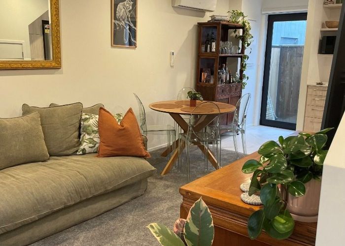  at 11/3 Johnston Grove, Taita, Lower Hutt, Wellington
