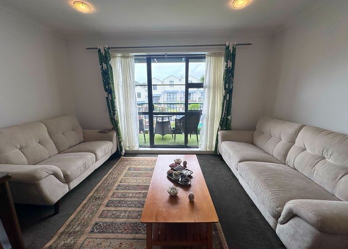  at 29/5 Carolina Place, Albany, North Shore City, Auckland