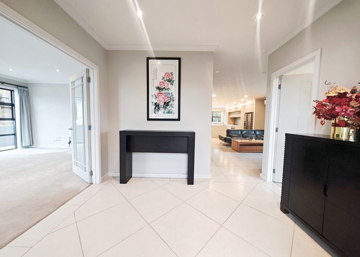  at 4 Montrose terrace, Mairangi Bay, North Shore City, Auckland