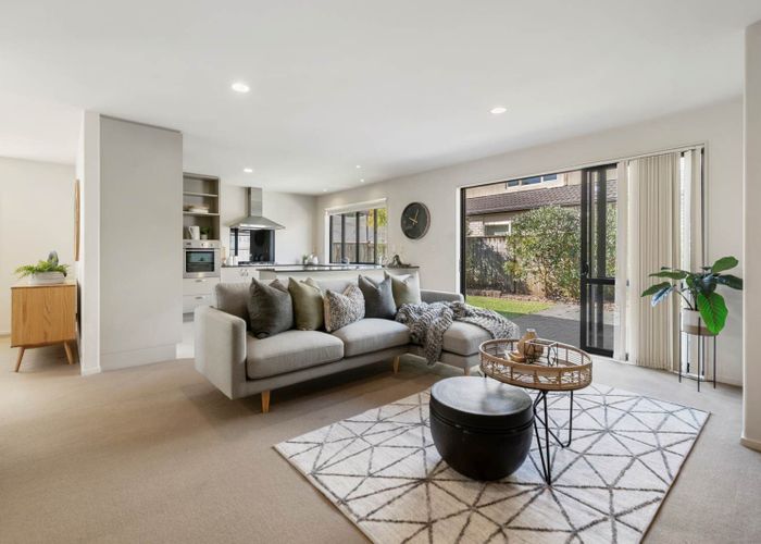  at 9 Oakville Avenue, Flat Bush, Manukau City, Auckland