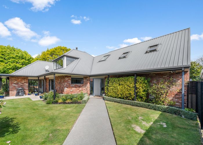  at 9 Inglewood Place, Avonhead, Christchurch