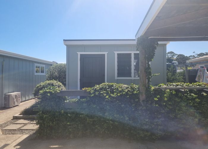  at 19 Cottonwood Place, Kawakawa Bay, Manukau City, Auckland