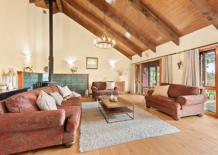  at 3 Roseveare Grove, Te Marua, Upper Hutt, Wellington