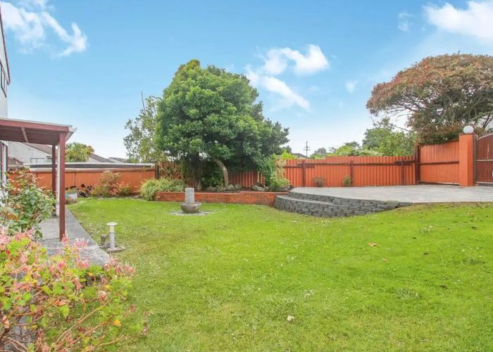  at 1/35 Seabrook Avenue, New Lynn, Waitakere City, Auckland