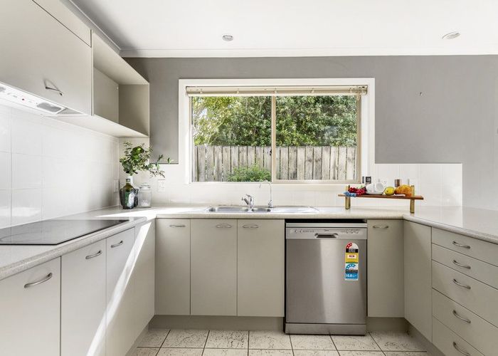  at 29 Toomer Place, Beachlands, Auckland
