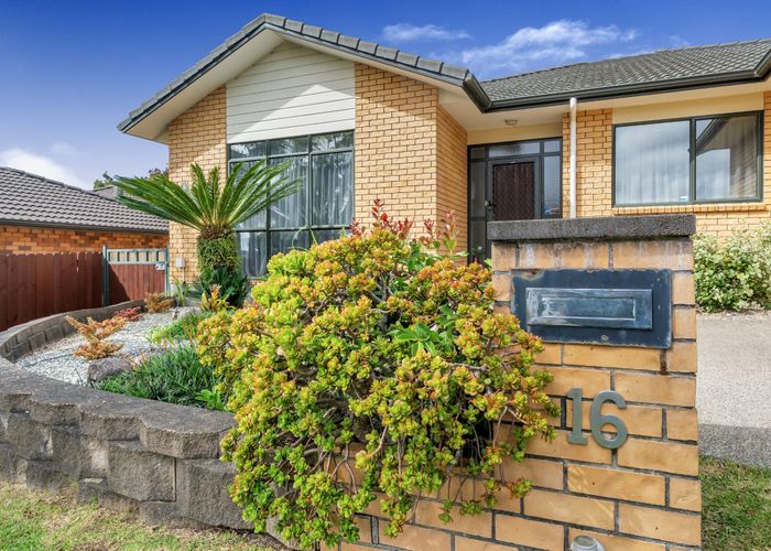  at 16 Leafield Crescent, Henderson, Waitakere City, Auckland