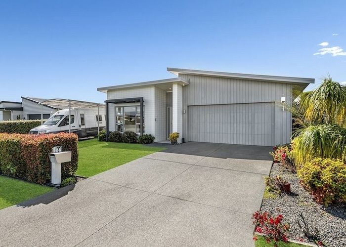  at 6 Lydiard Place, Beachlands, Auckland