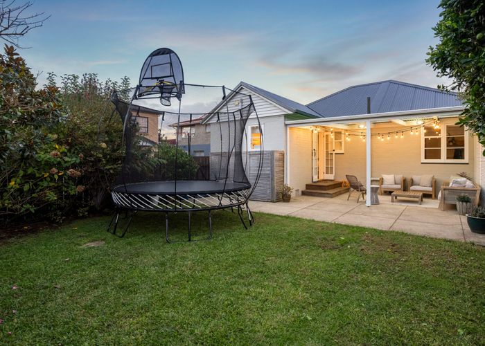  at 30 Newcastle Terrace, Mount Albert, Auckland City, Auckland
