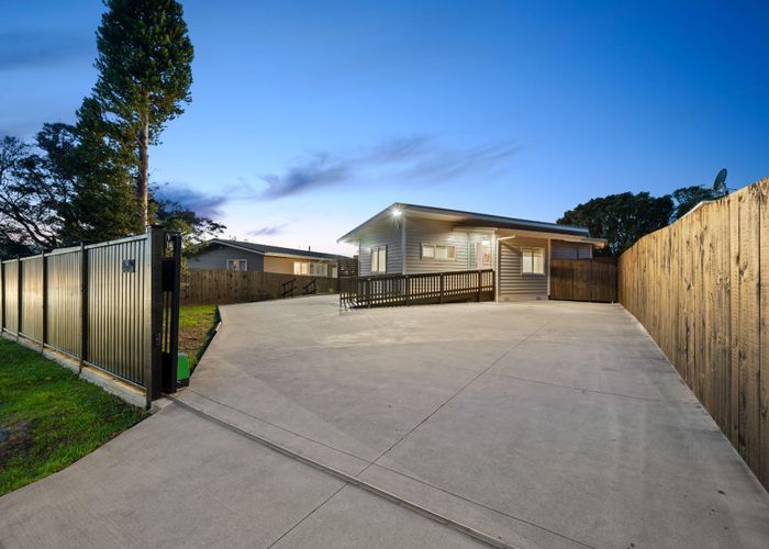  at 40 Lawrence Crescent, Hill Park, Manukau City, Auckland
