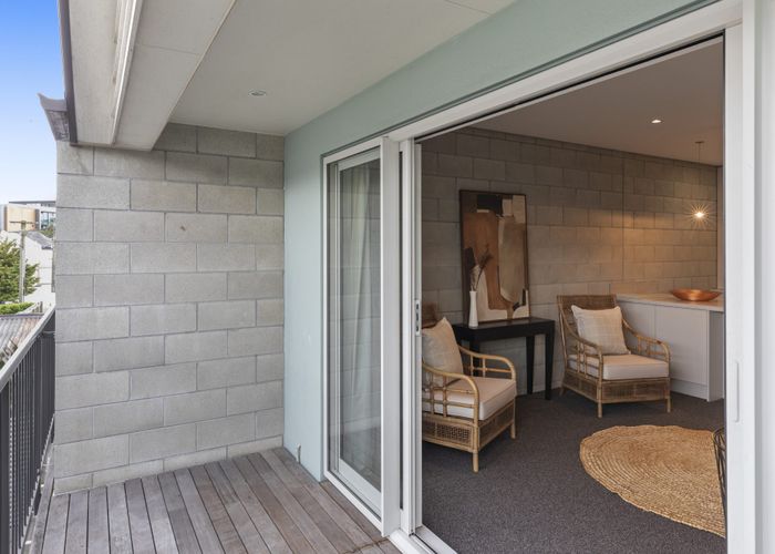  at 2/24 Dickens Street, Addington, Christchurch City, Canterbury