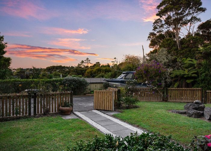  at 102 Atkinson Road, Titirangi, Auckland