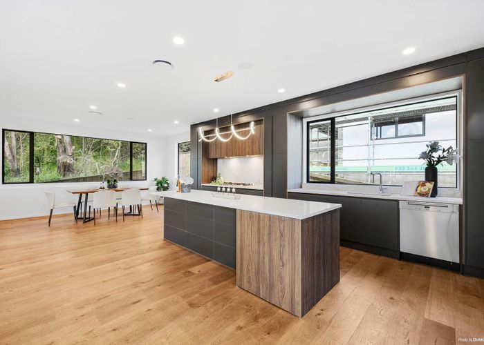  at 10 Taimana Place, Greenhithe, Auckland