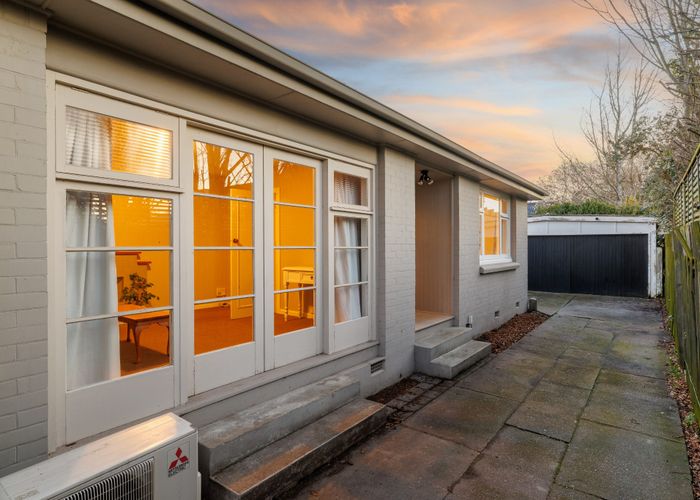  at 2/27 Devonport Lane, St. Albans, Christchurch City, Canterbury