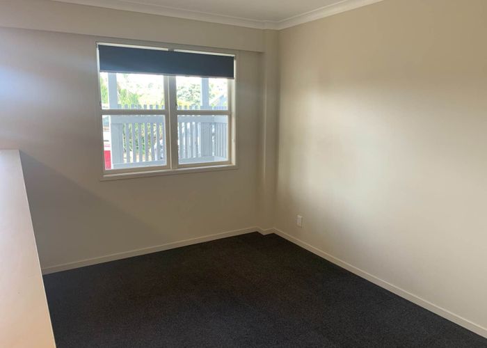  at 12 Mcphail Street, Birkdale, Auckland