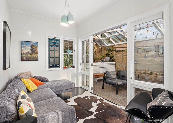  at 32 Rose Street, Wadestown, Wellington
