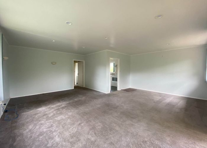  at 101 Tidal Road, Mangere, Auckland