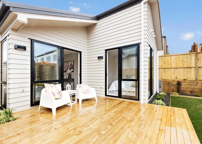  at 27 Puwha Street, Massey, Auckland