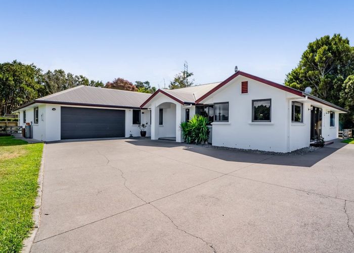  at 90 Ridgewood Drive, Ridgewood, New Plymouth