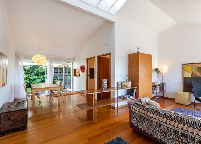  at 1/28 Martin Crescent, Northcote, Auckland