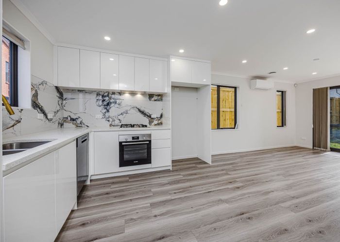  at 100G Seymour Road, Sunnyvale, Waitakere City, Auckland