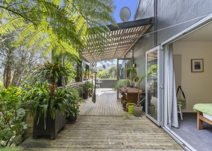  at 27 Ocean View Road, Huia, Auckland