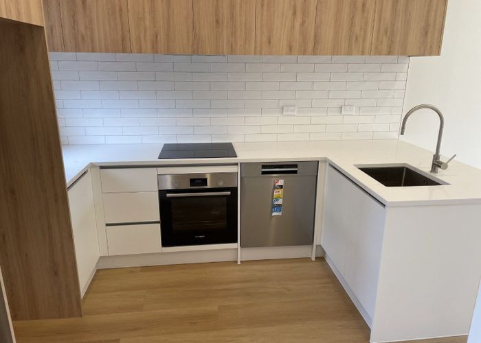  at 7/13 Thomas Road, Mangere, Manukau City, Auckland