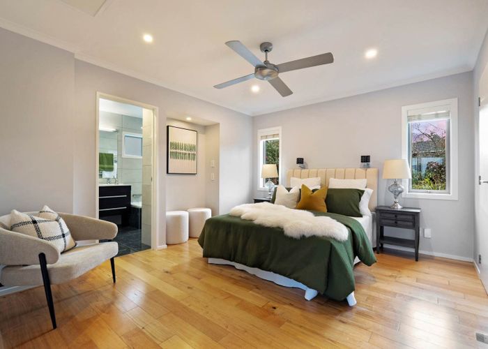  at 27 Lagoon Way, West Harbour, Waitakere City, Auckland