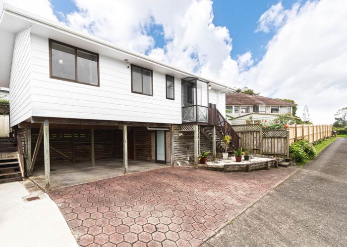  at 2/577 Richardson Road, Mount Roskill, Auckland