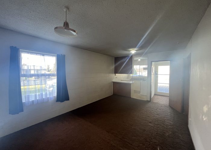  at 2/1 Torrington Avenue, Frankton, Hamilton, Waikato