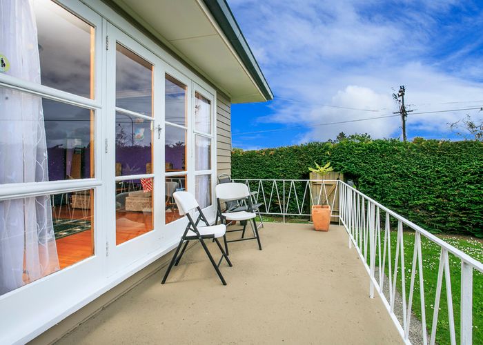  at 189 Birkdale Road, Birkdale, Auckland