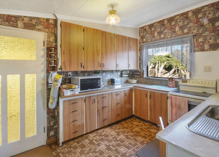  at 9 Black Road, Otatara, Invercargill