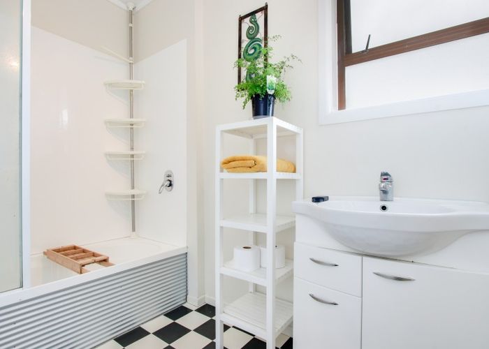  at 1/125 Taradale Road, Onekawa, Napier