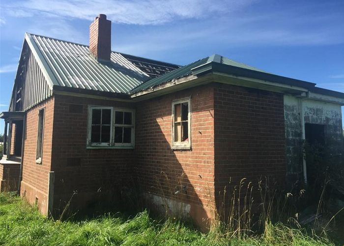  at 37 Albion Street, Mataura