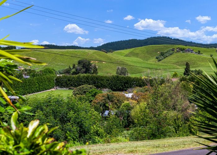  at 1/32 Ranginui Road, Welcome Bay, Tauranga