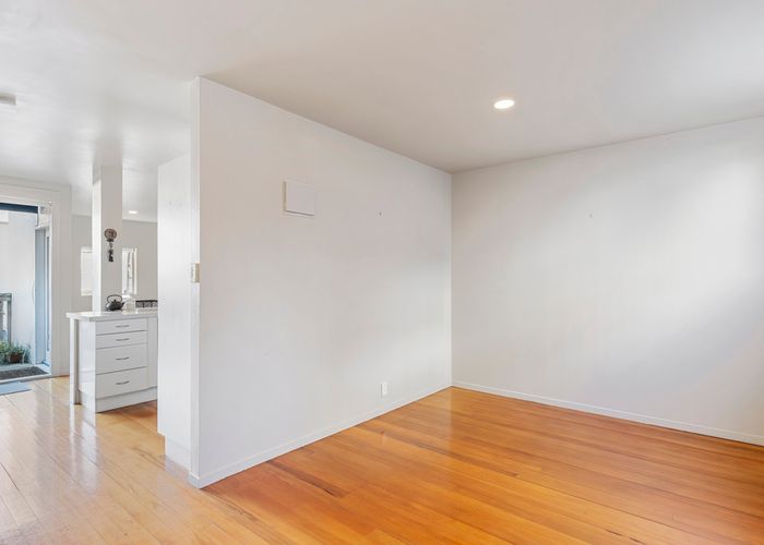  at 4/5 Pollen Street, Grey Lynn, Auckland