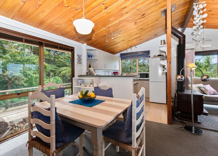  at 655 Huia Rd, Parau, Auckland