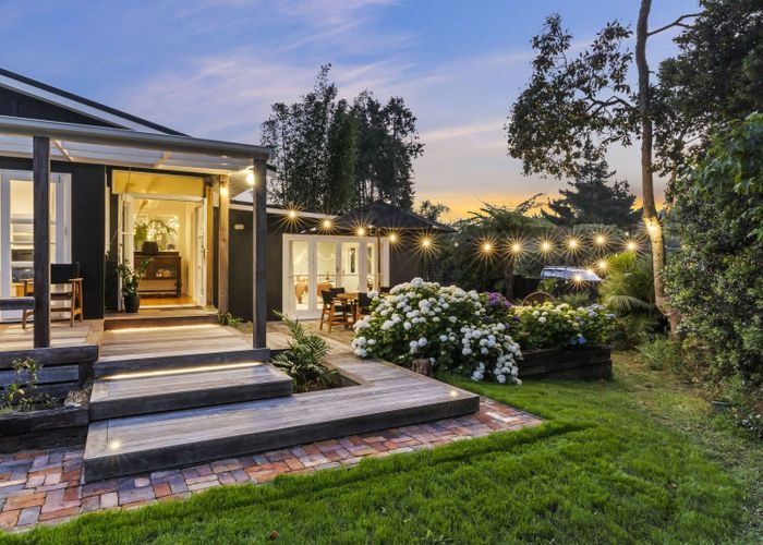  at 6 Widdison Place, Whangamatā