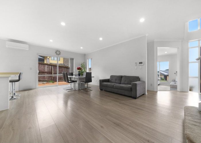  at 51 Mt Lebanon Crescent, The Gardens, Manukau City, Auckland