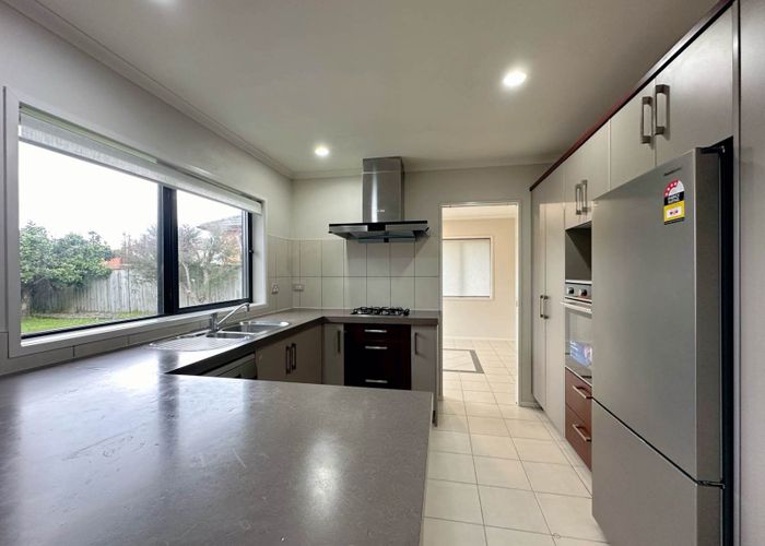  at 4 Gordal Place, Flat Bush, Auckland