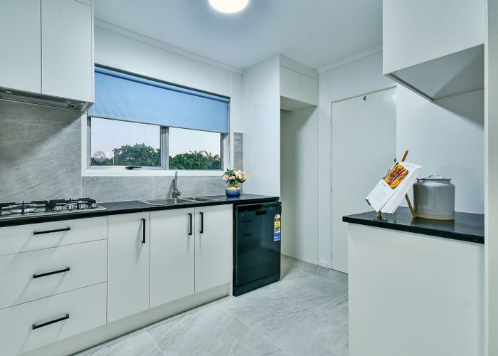  at 2/2 Wayne Drive, Mangere, Manukau City, Auckland