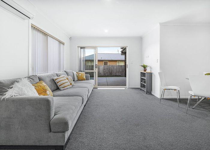  at 17 Charlotte Crescent, Dinsdale, Hamilton