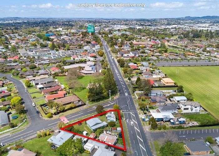  at 2 Rathgar Road, Henderson, Auckland