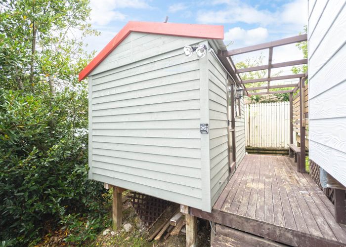  at 2/577 Richardson Road, Mount Roskill, Auckland