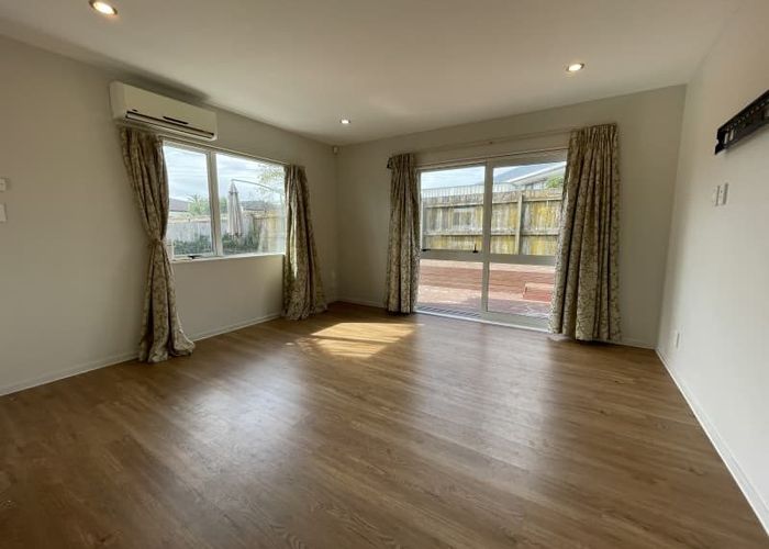  at 12 John Broad Place, Flat Bush, Manukau City, Auckland