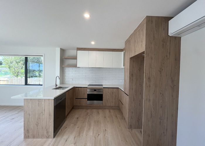  at 1/264 Rangatira Road, Beach Haven, North Shore City, Auckland