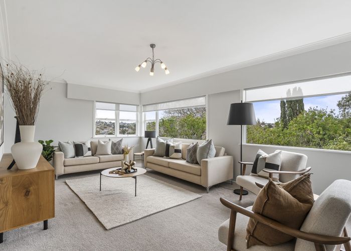  at 12 Alton Avenue, Hillcrest, Auckland