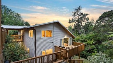  at 9A Mirage Place, Beach Haven, Auckland