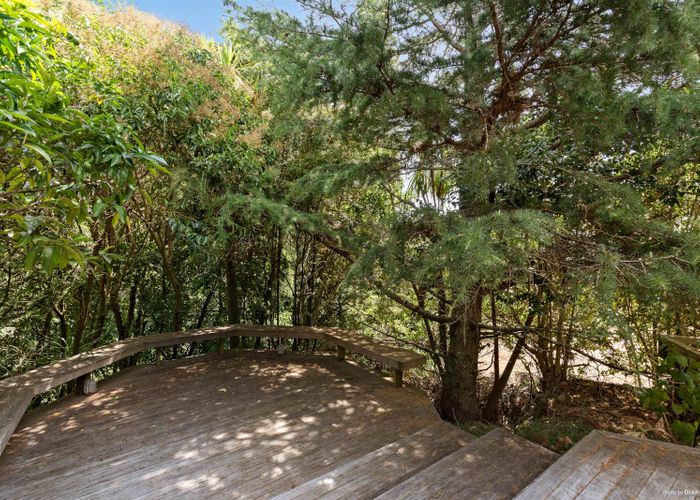  at 16A Woodside Crescent, St Heliers, Auckland