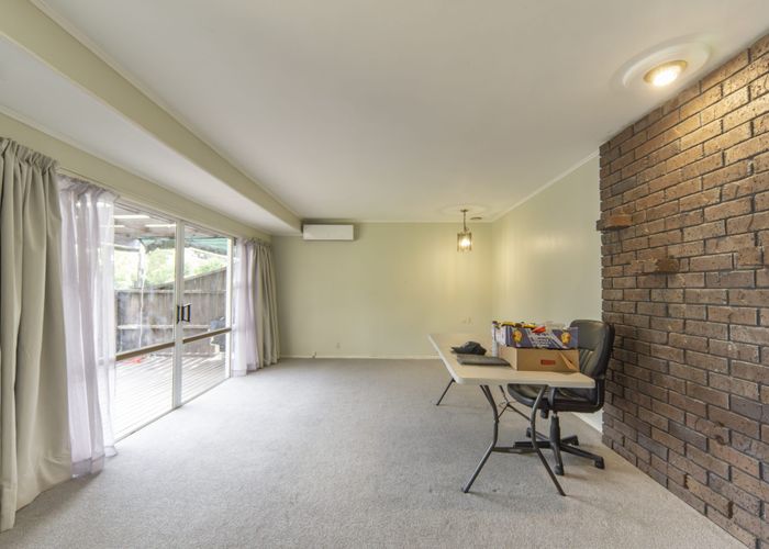  at 112 Masters Avenue, Silverdale, Hamilton