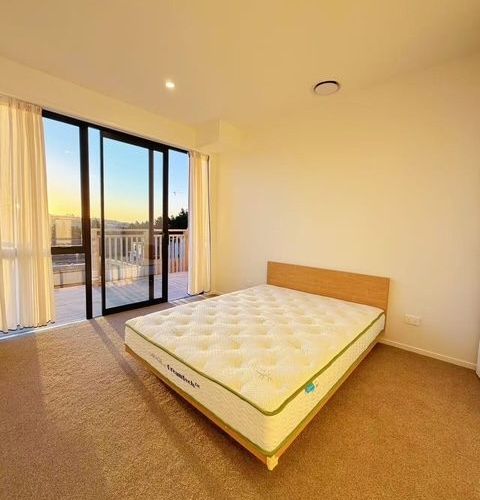  at 8 Backridge Way, Flat Bush, Auckland